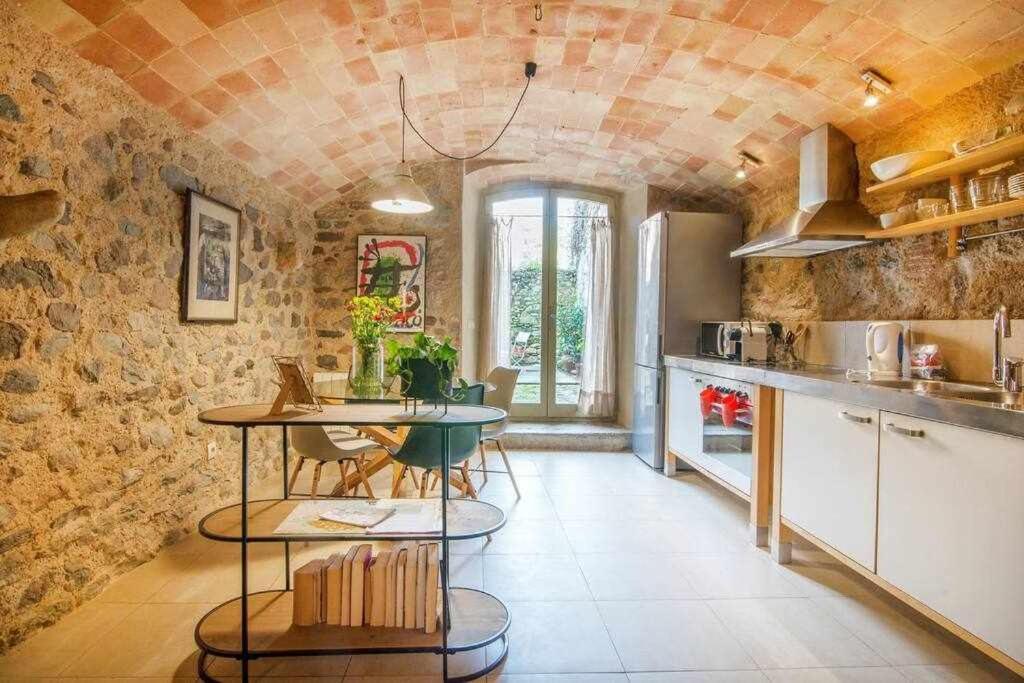 Apartamento Banos Arabes Con Jardin خيرونا المظهر الخارجي الصورة